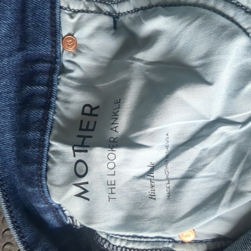 MOTHER The Looked Ankle in River Rule wash size 26. Washed but never worn. - Picture 4 of 5